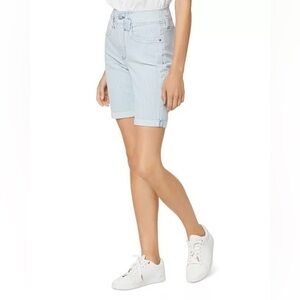 NYDJ Not Your Daughter’s Jeans Ella Denim Shorts in Rena Stripe Women’s size 16